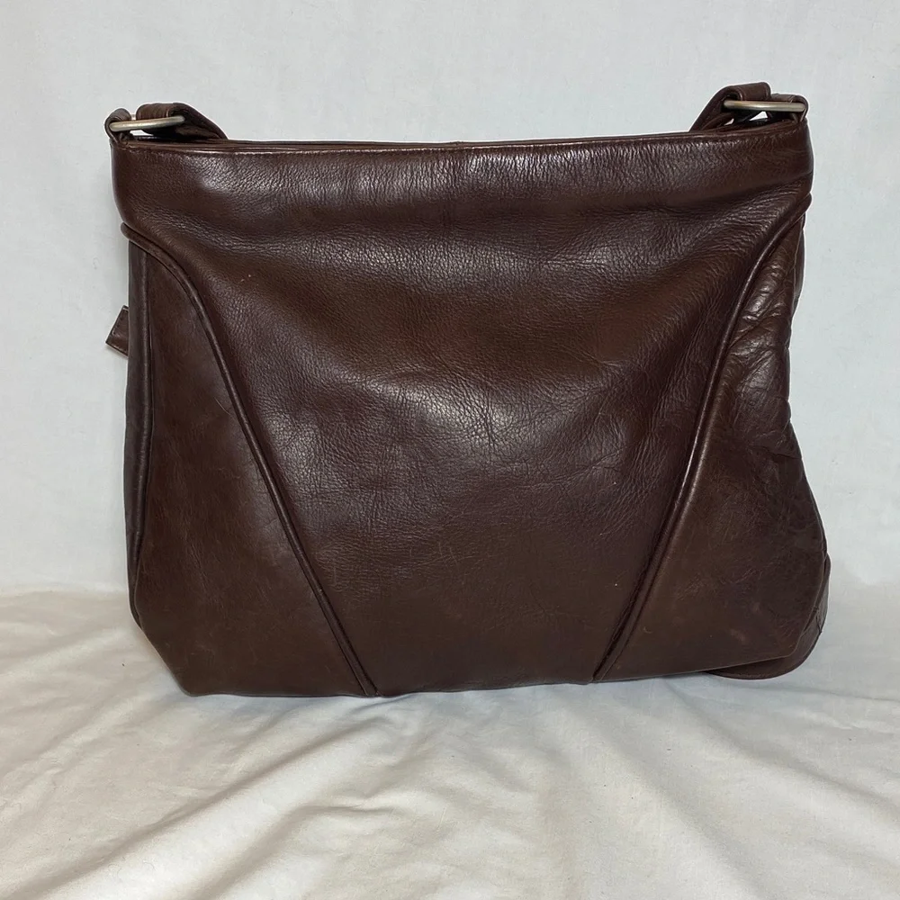 Brown Leather Crossbody/Shoulder Bag made in Bogota,Columbia - Picture 3 of 12